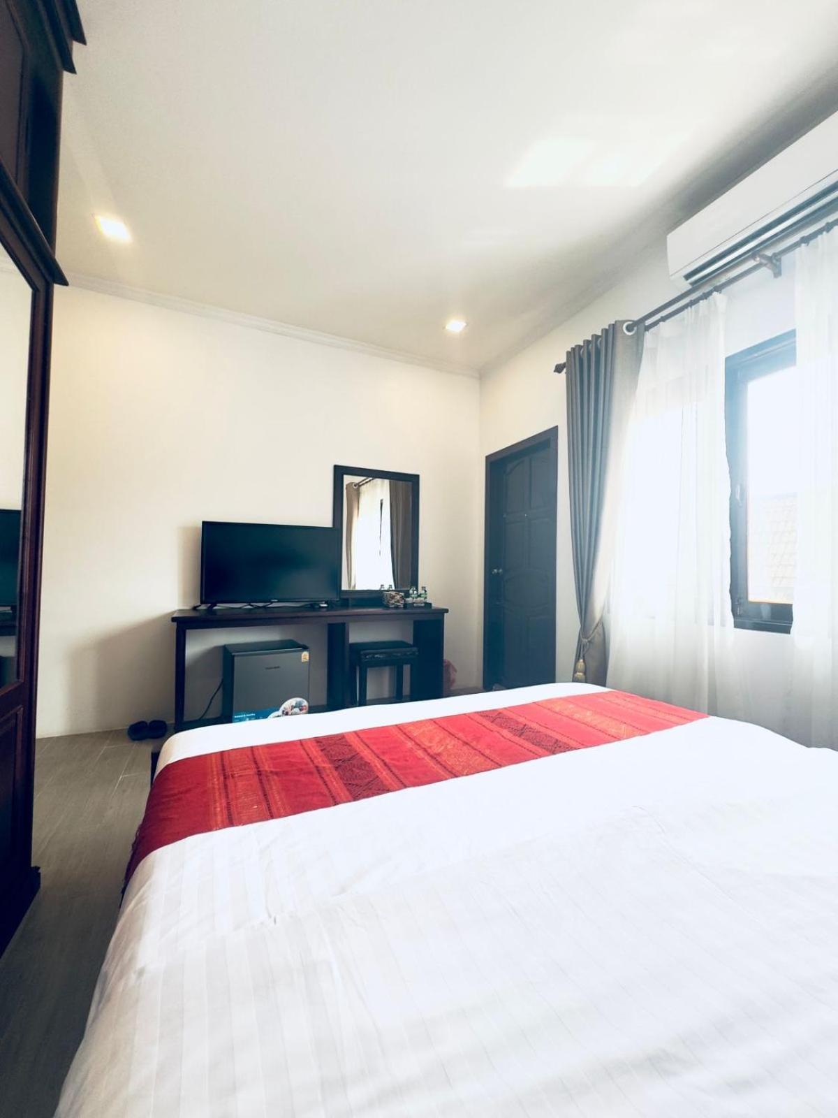 A P S Moutain View Hotel Vang Vieng Exterior photo