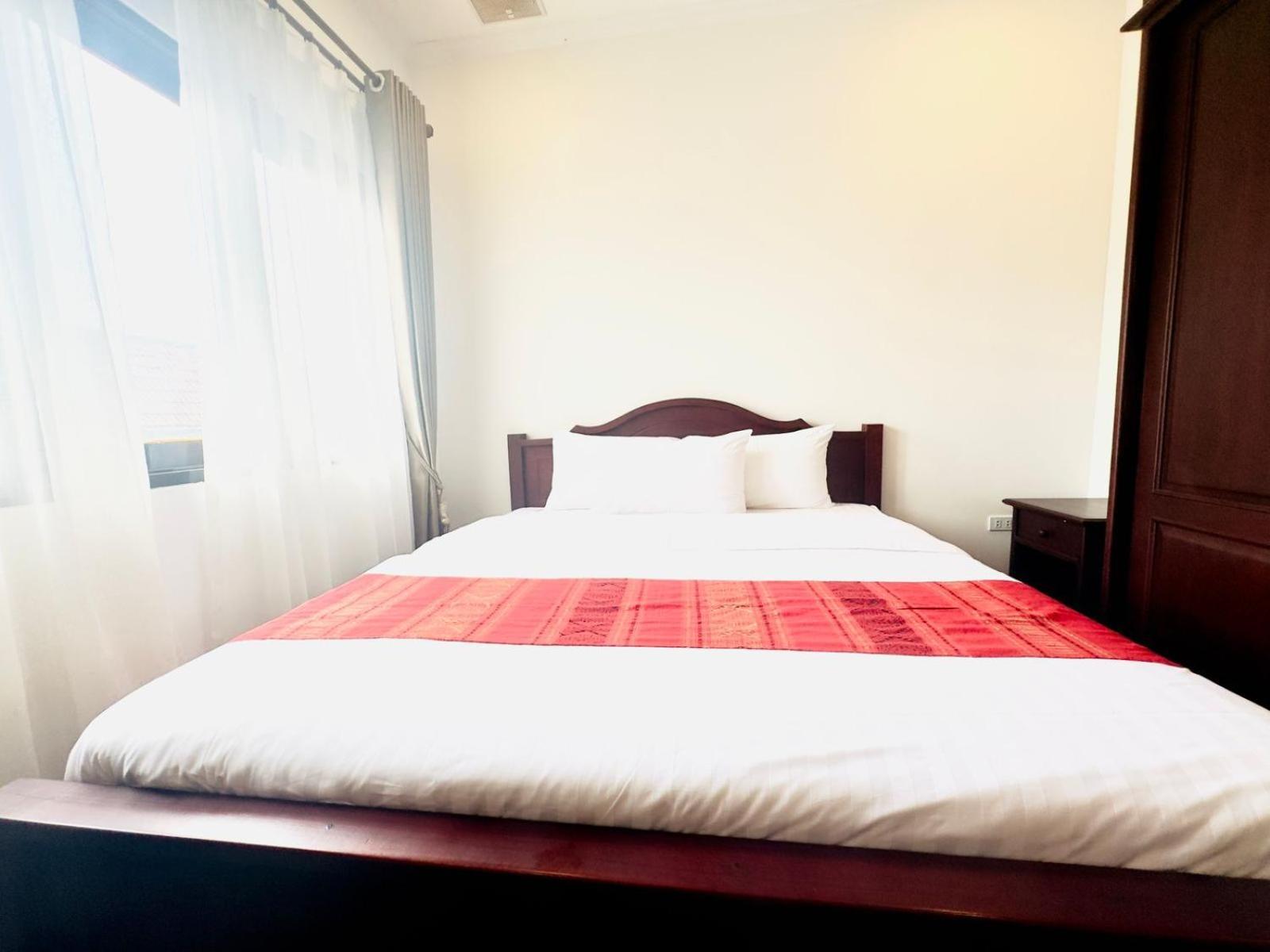 A P S Moutain View Hotel Vang Vieng Exterior photo