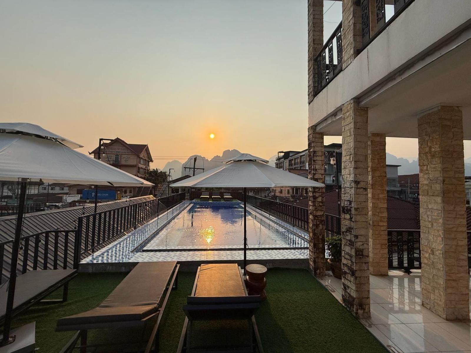 A P S Moutain View Hotel Vang Vieng Exterior photo